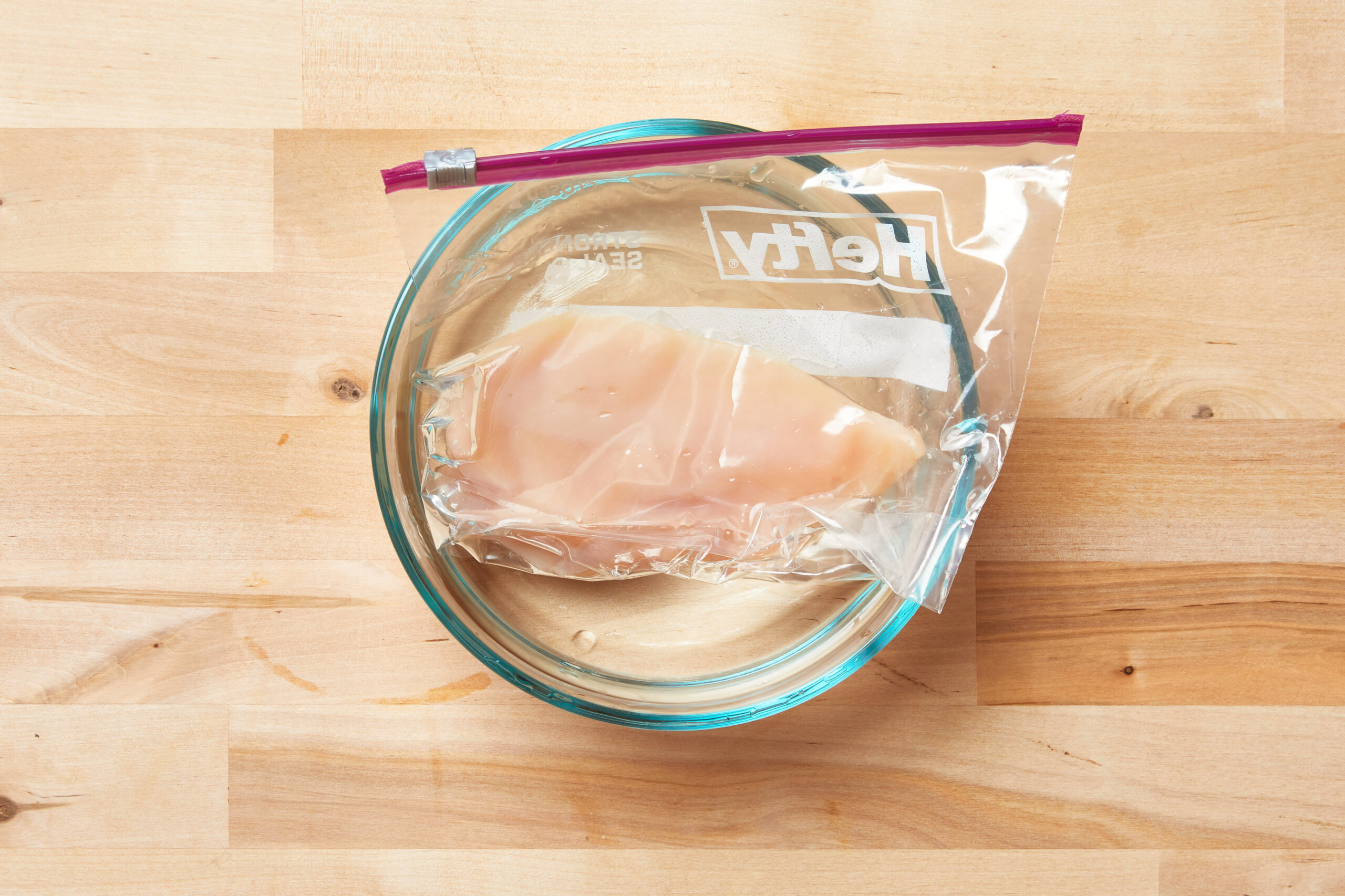 How to Safely Thaw Frozen Chicken in 2025: 5 Simple Methods to Try