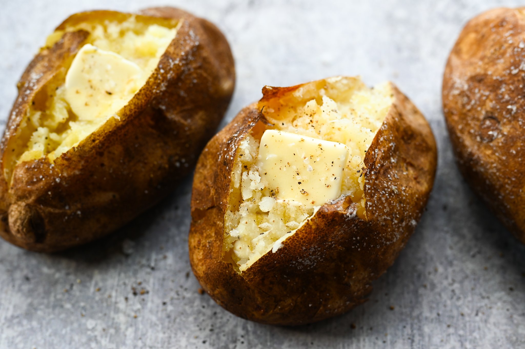 How to Perfectly Bake a Potato at 350°F in 60 Minutes: Tips for Delicious Results