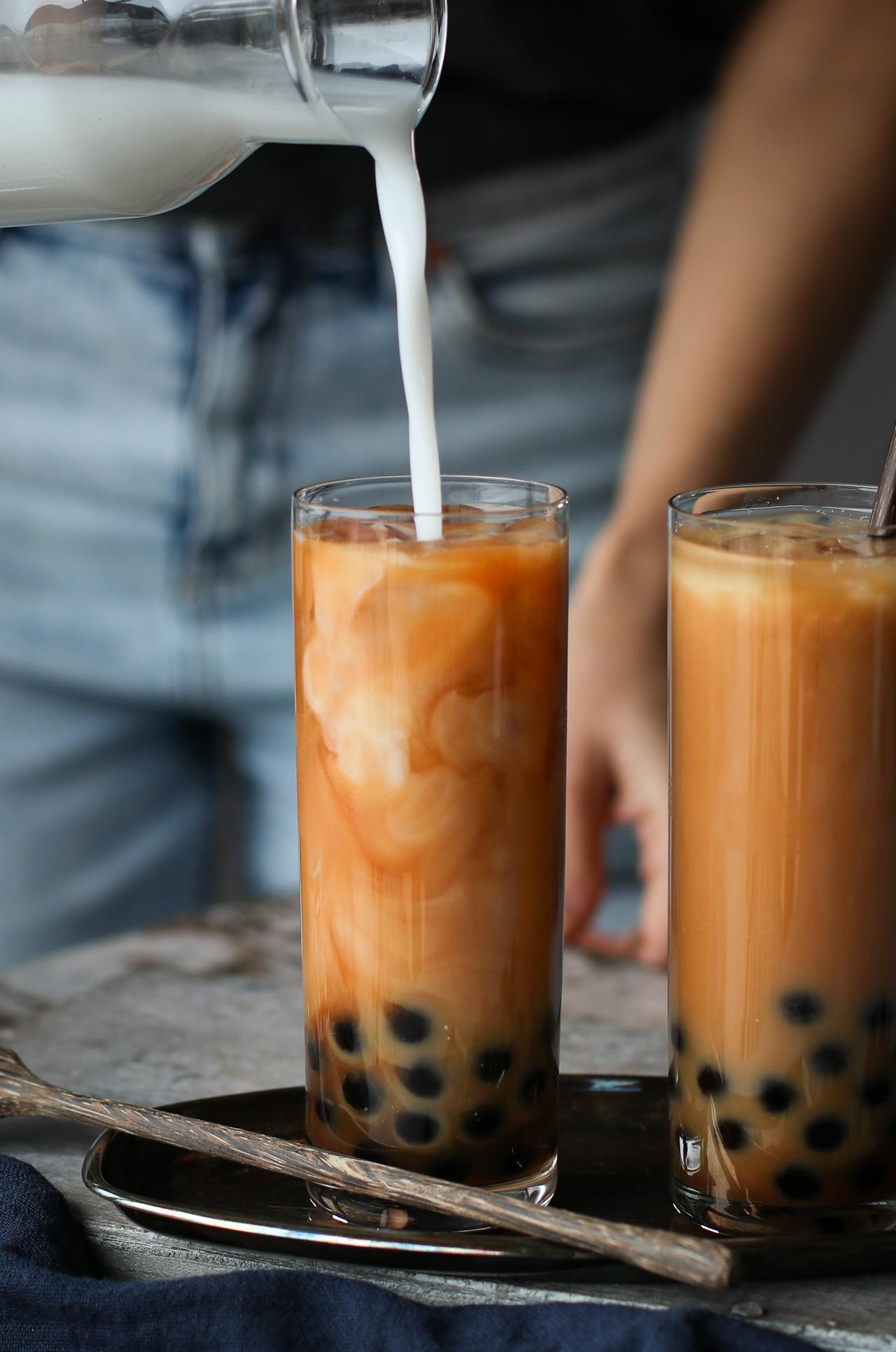 Homemade bubble tea preparation