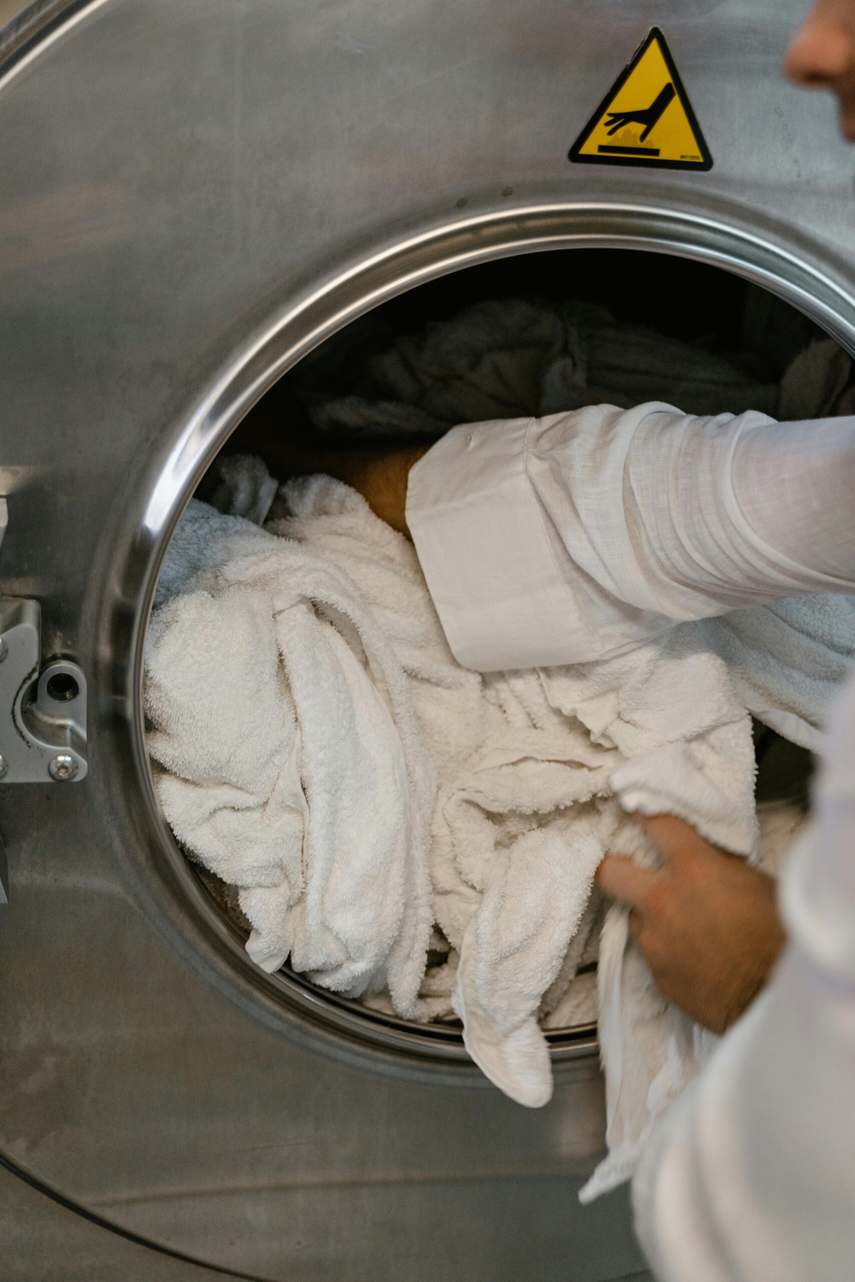 How to Properly Wash Sneakers in the Washing Machine for Best Results in 2025